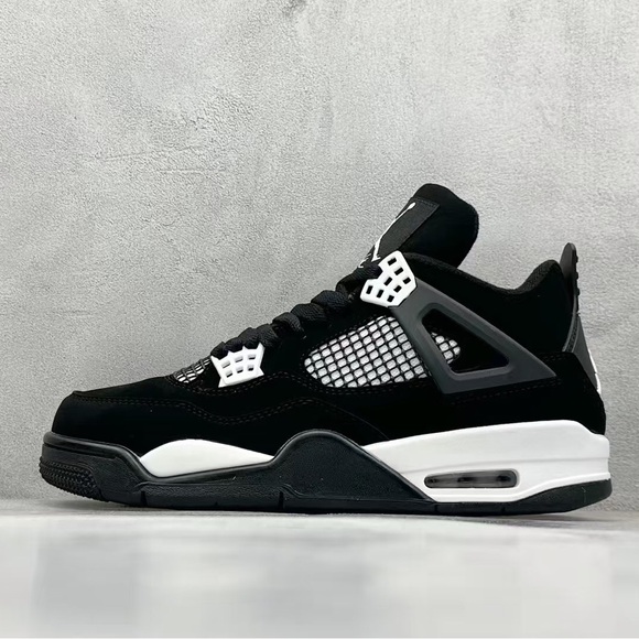 Jordan 4 Retro White Thunder - Picture 1 of 8